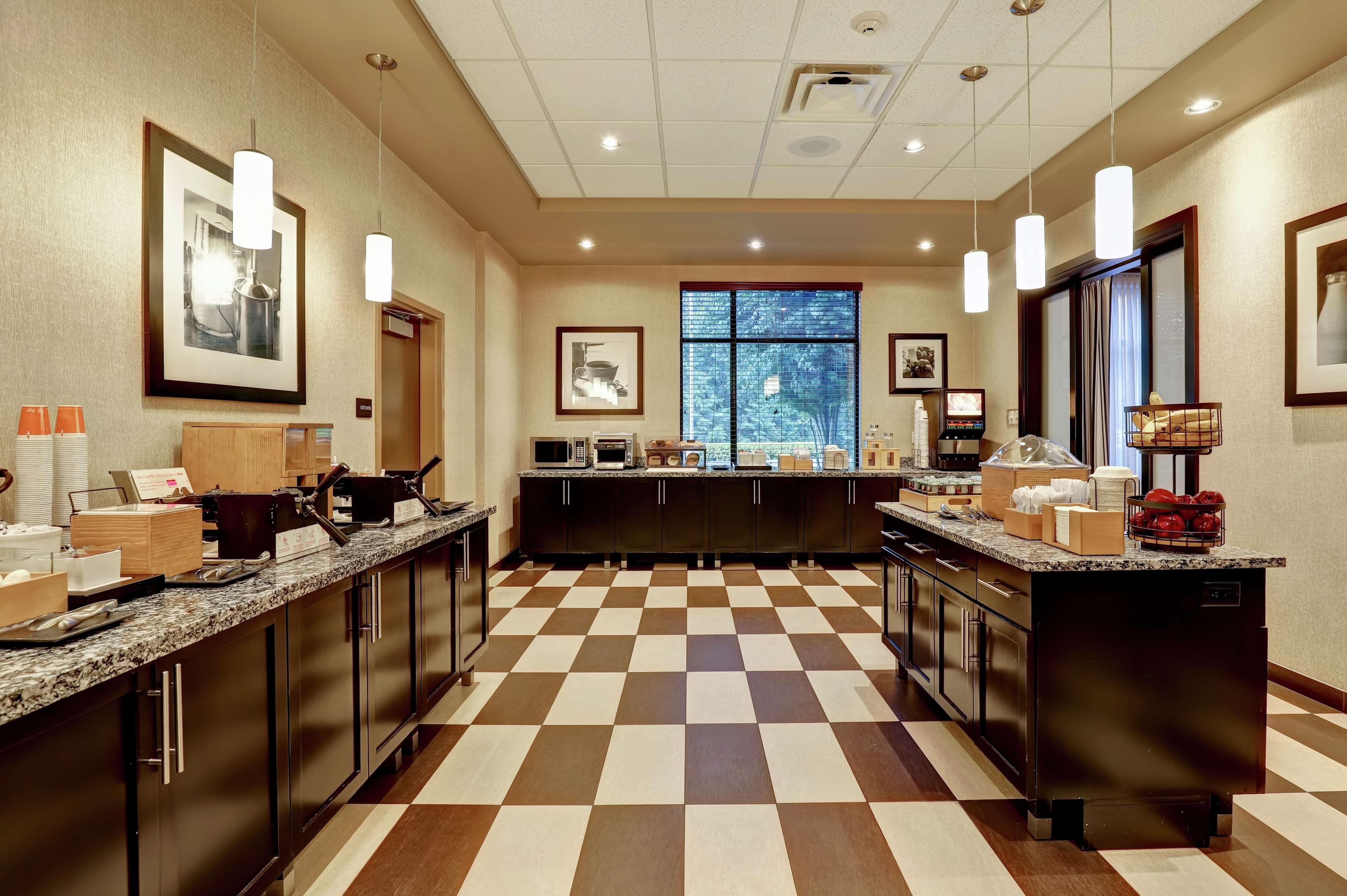 Hampton Inn By Hilton Chilliwack Exteriör bild