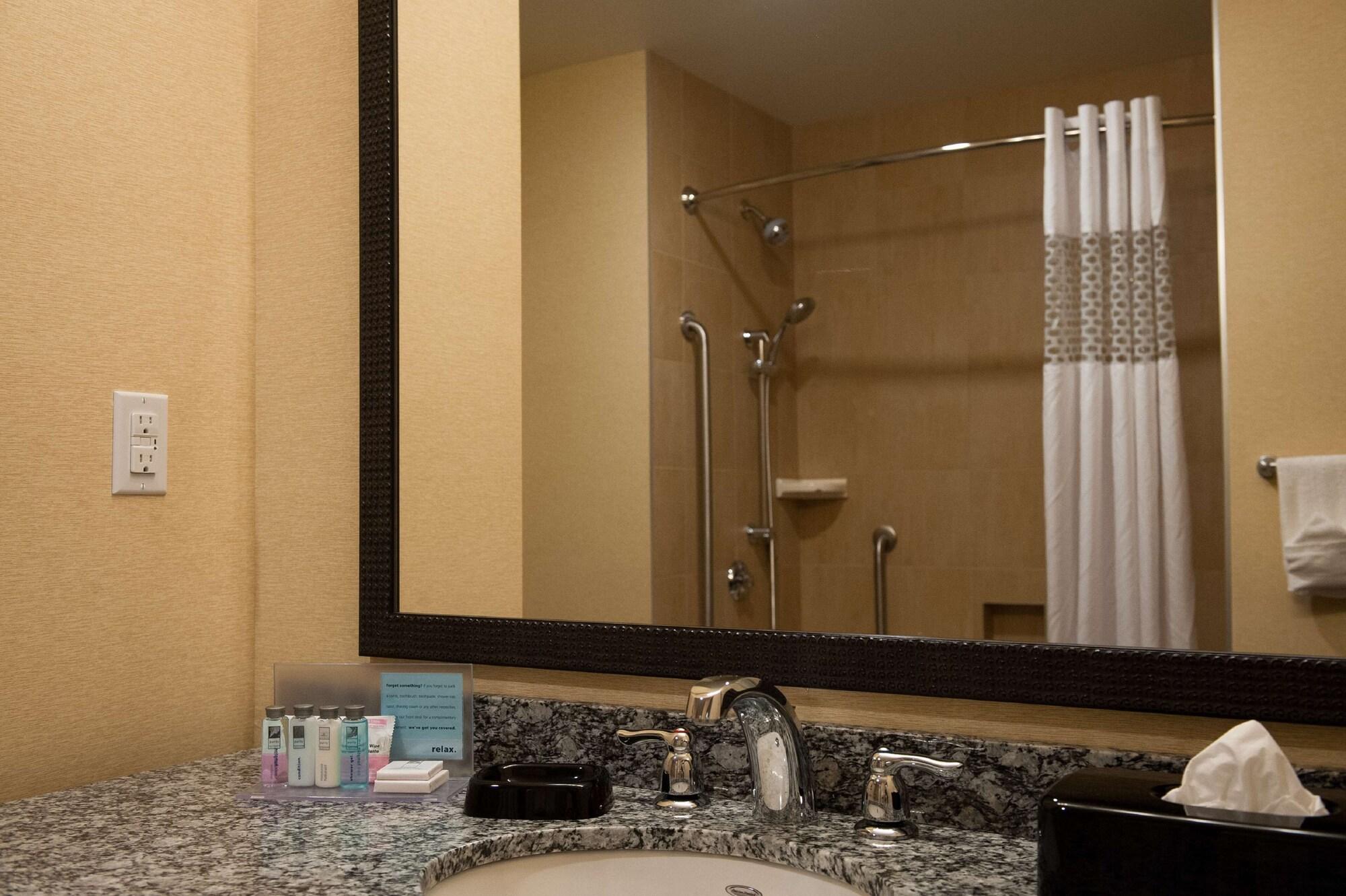 Hampton Inn By Hilton Chilliwack Exteriör bild