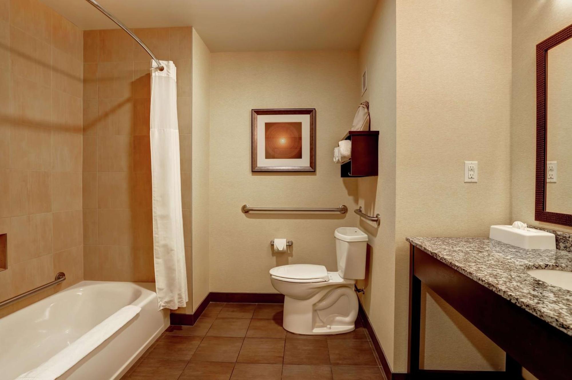 Hampton Inn By Hilton Chilliwack Exteriör bild
